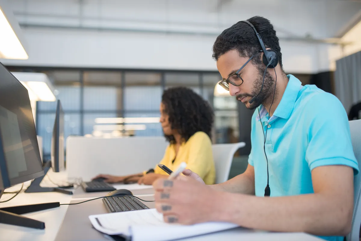 Emploi Call Center et BPO au Maroc : Métiers, Salaires et Recrutement en 2026