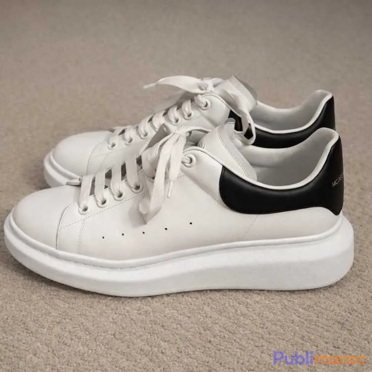 Vendre sneakers Alexander McQueen.