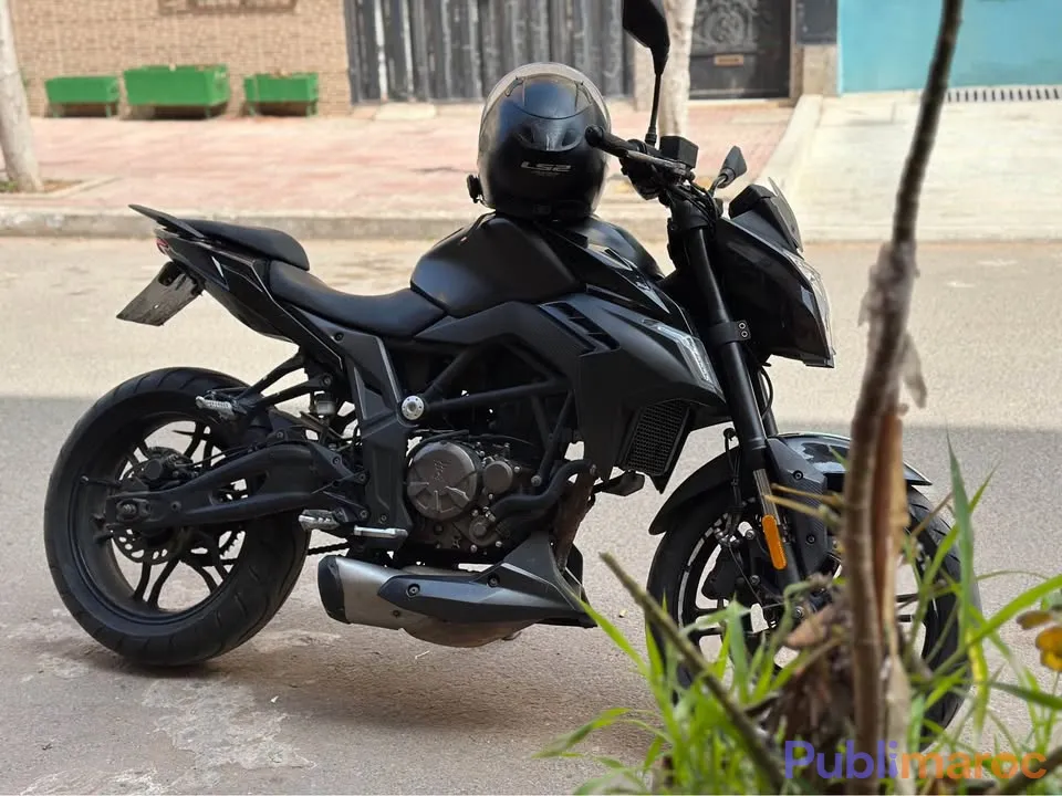 Voge 300r