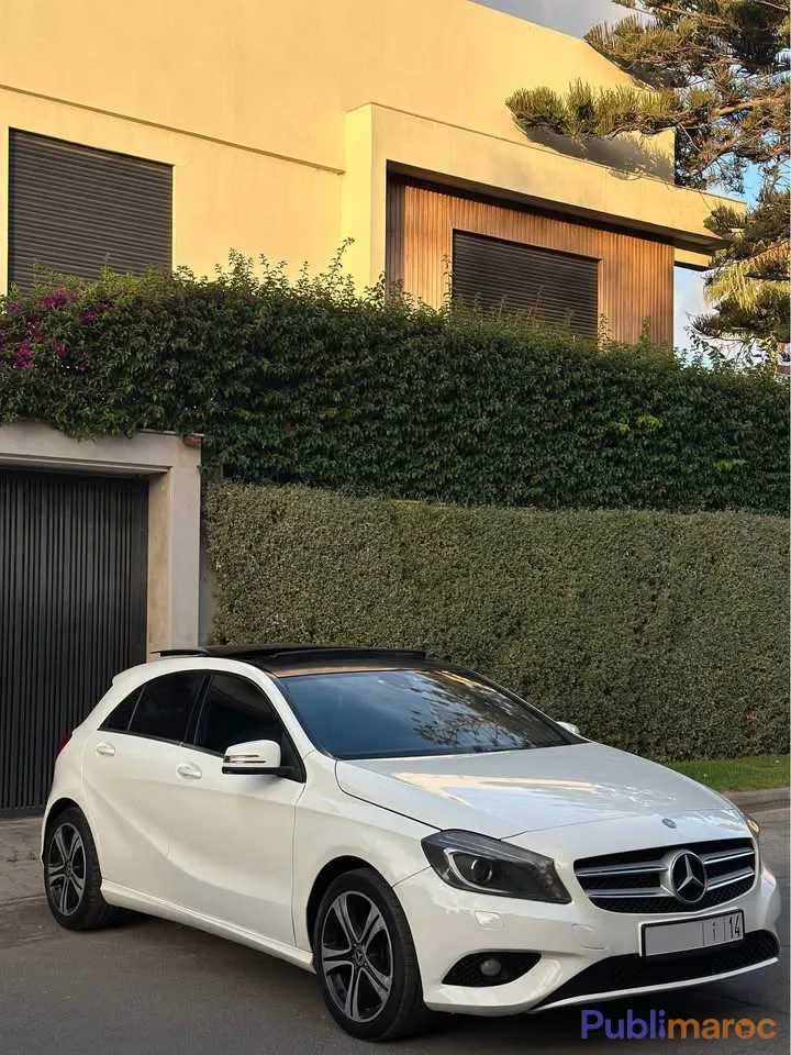 Mercedes classe 2013 a180 1er main pack amg