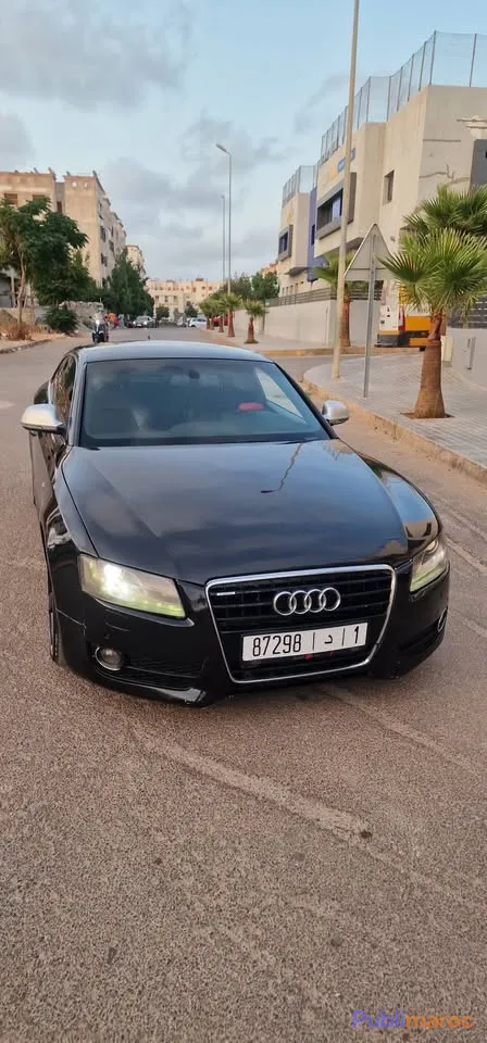 Magnifique Audi A5 S-Line – Puissance et Élégance