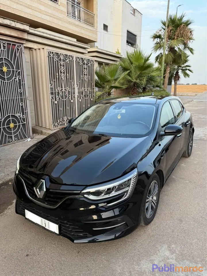 Renault Mégane 4 Automatique – État Exceptionnel (Modèle 2024)
