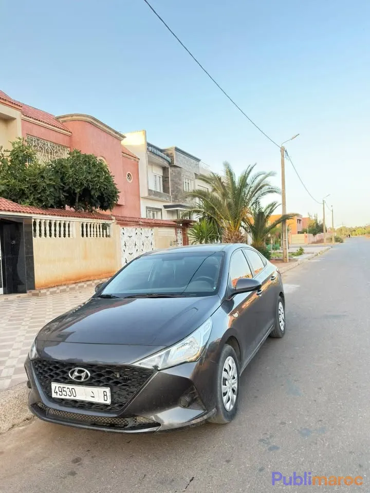 HYUNDAI ACCENT DIESEL AUTOMATIQUE 2022 – 1ère MAIN